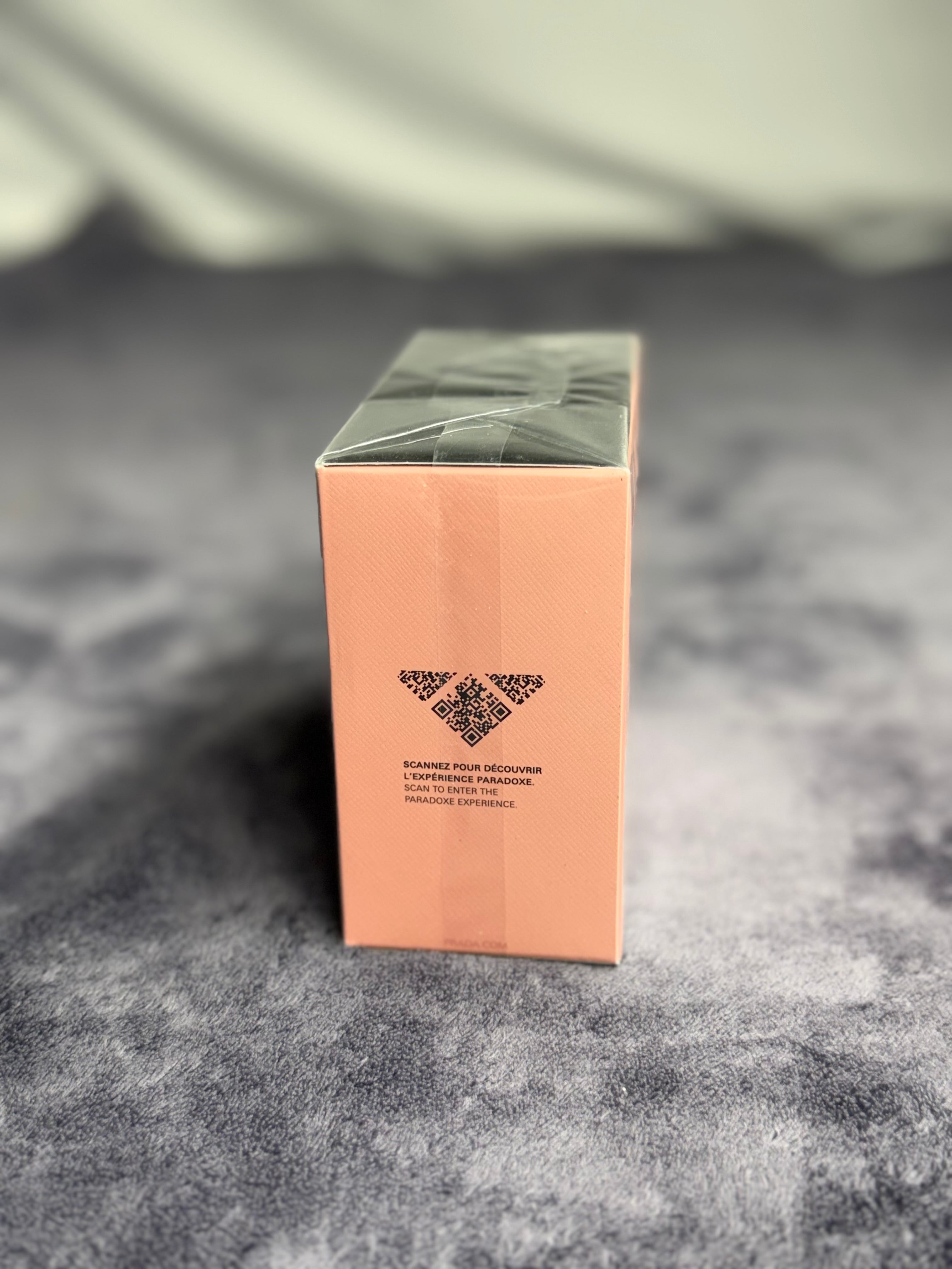 Prada – Paradoxe